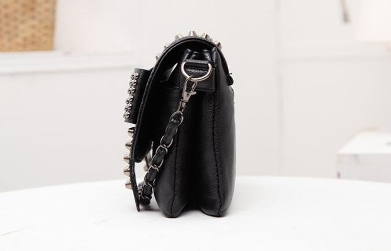 Women’s Black Leather Messenger Bag – Vintage Skull Rivet Shoulder Bag