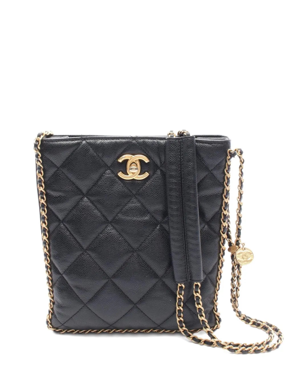 CHANEL 2021 quilted leather shoulder bag