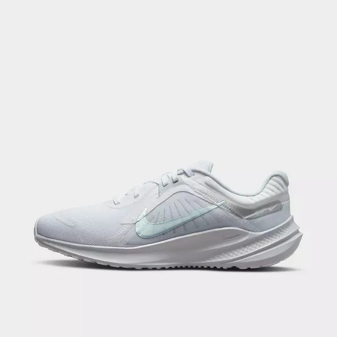 Women's Nike Quest 5 Road Running Shoes