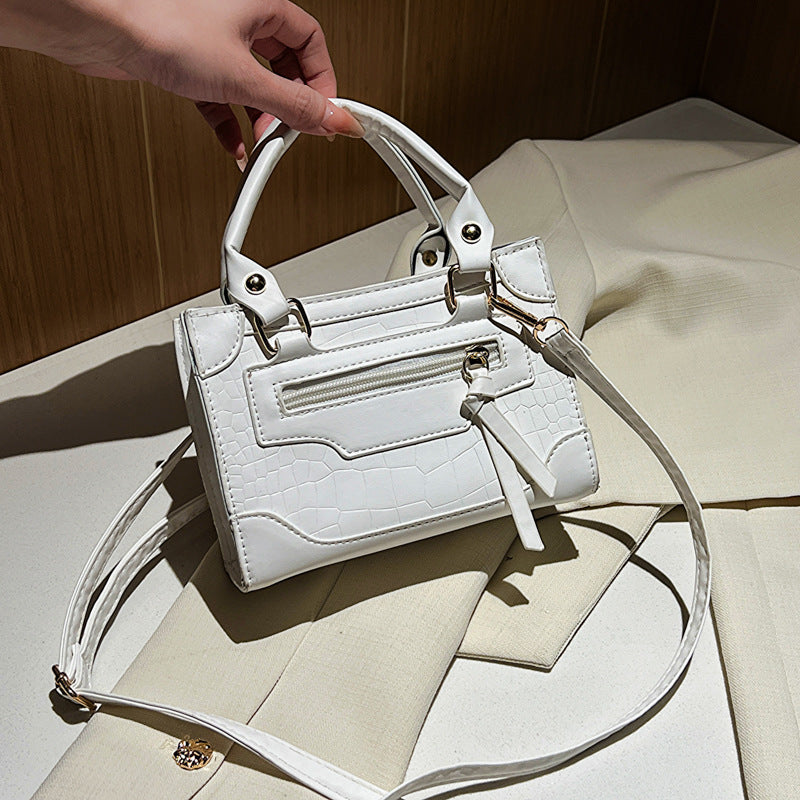 Women’s Commuter Shoulder Bag – Elegant Hand-Carry Handbag