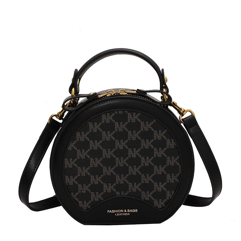 Trendy Letter Print Shoulder Bag for Women – Stylish & Unique