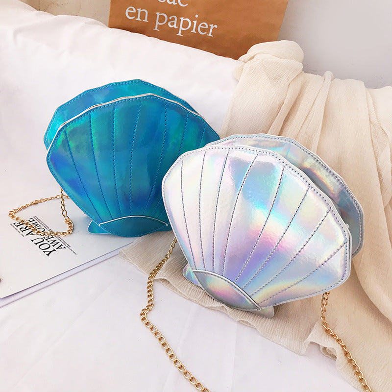 Laser shell diagonal shoulder chain bag