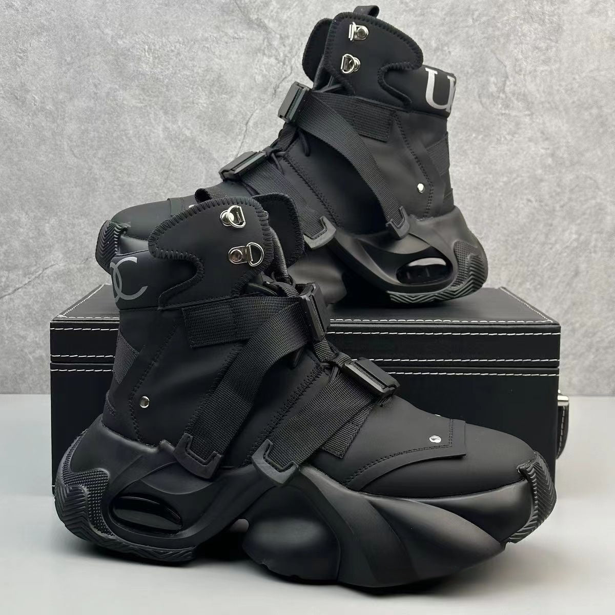 Men’s High-Top Sports Shoes – Wear-Resistant Fashion Boots