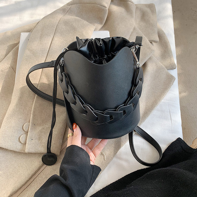 New Trend Design Sense Bag | Trendy Fashion Bucket Style Messenger