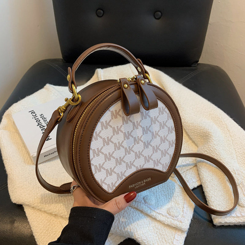 Trendy Letter Print Shoulder Bag for Women – Stylish & Unique