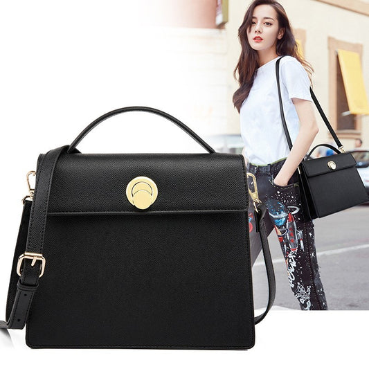 Korean classic single shoulder messenger small square bag