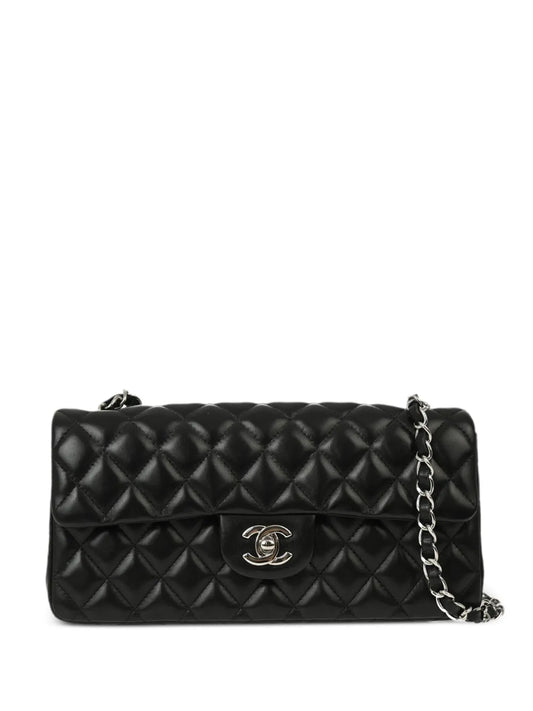 CHANEL 2009 East West shoulder bag