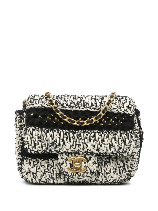 CHANEL 2019 Raffia Braided with Love Flap crossbody bag