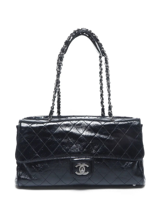 CHANEL 2005 diamond quilted shoulder bag