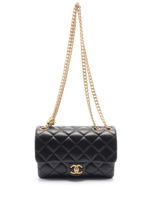 CHANEL 2021 Classic Flap shoulder bag