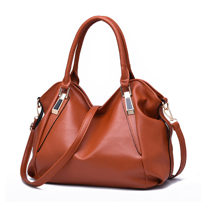 new bag bag ladies classic casual fashion bag Crossbody Bag female hand on behalf of a bill of lading