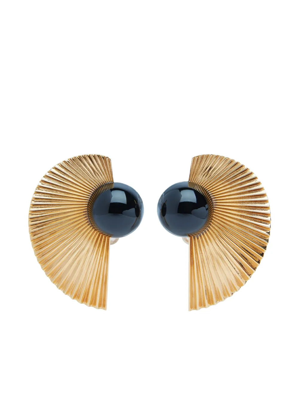 Nina Ricci Heart of Venus earrings