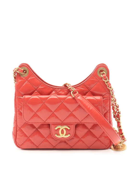 CHANEL 2021 Wavy CC shoulder bag