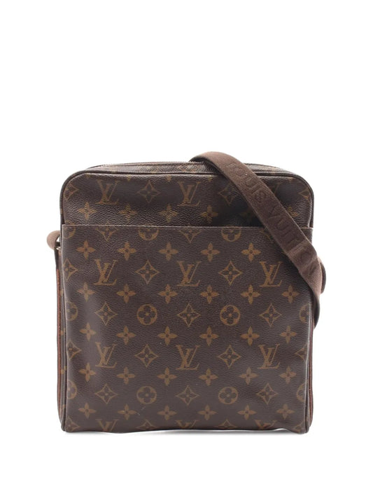 Louis Vuitton 2012 Trotteur Beaubourg shoulder bag