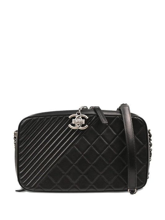 CHANEL 2014 Boy cross body bag