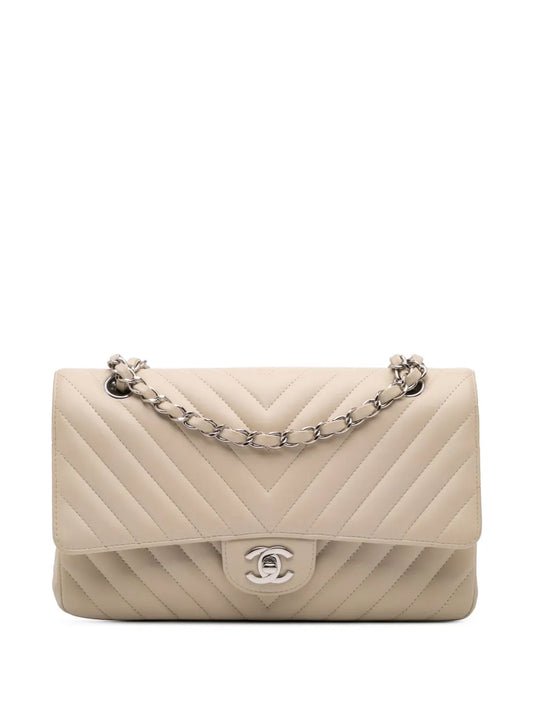 CHANEL 2021 Medium Classic Chevron Lambskin Double Flap shoulder bag