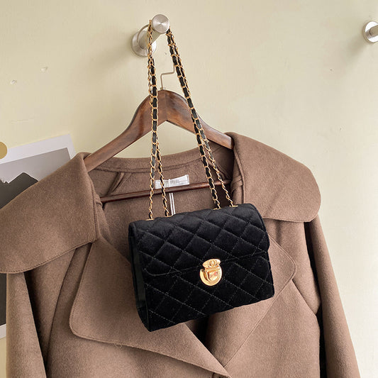 Women's Diamond Chain Shoulder Bag – Pure Color Textured Fashion Handbag