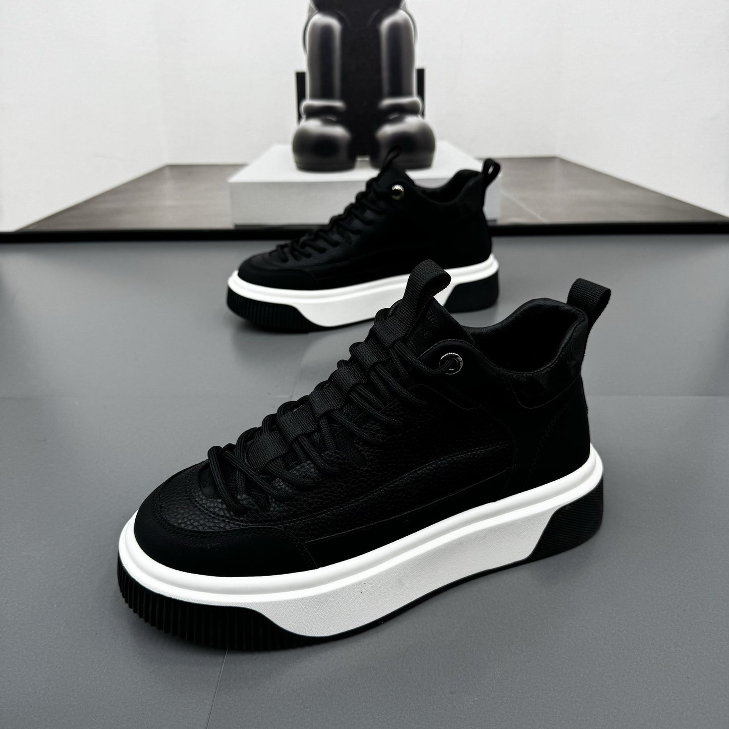 Men’s Sports & Leisure Board Shoes – Thick-Bottom, Height-Increasing Sneakers