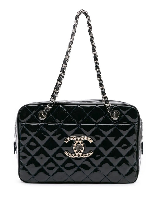 CHANEL 2009 2010 Large CC Quilted Patent Brilliant Camera Bag shoulder bag