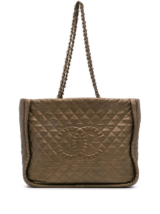 CHANEL 2011 CC Quilted Calfskin Istanbul tote bag