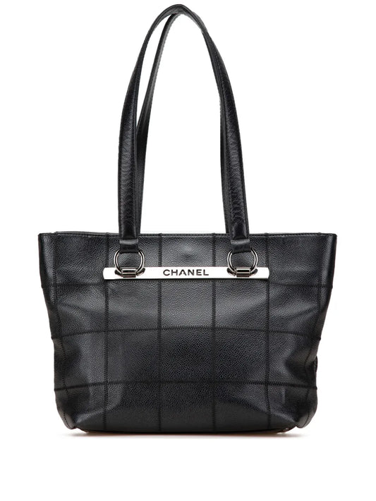 CHANEL 2005 2006 Caviar Choco Bar tote bag