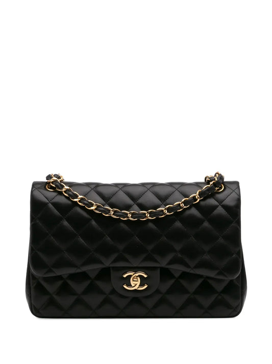 CHANEL 2010 2011 Jumbo Classic Lambskin Double Flap shoulder bag
