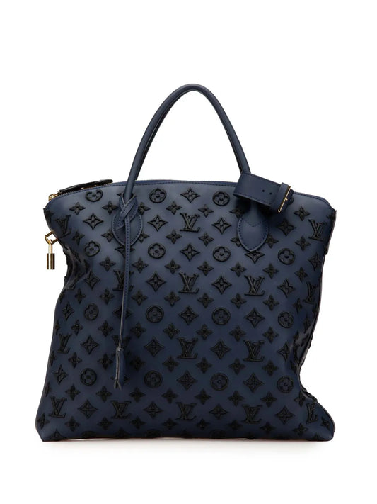 Louis Vuitton 2011 Monogram Addiction Lockit Vertical MM tote bag