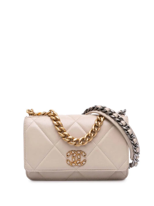 CHANEL 2020 Quilted Lambskin 19 Wallet on Chain satchel