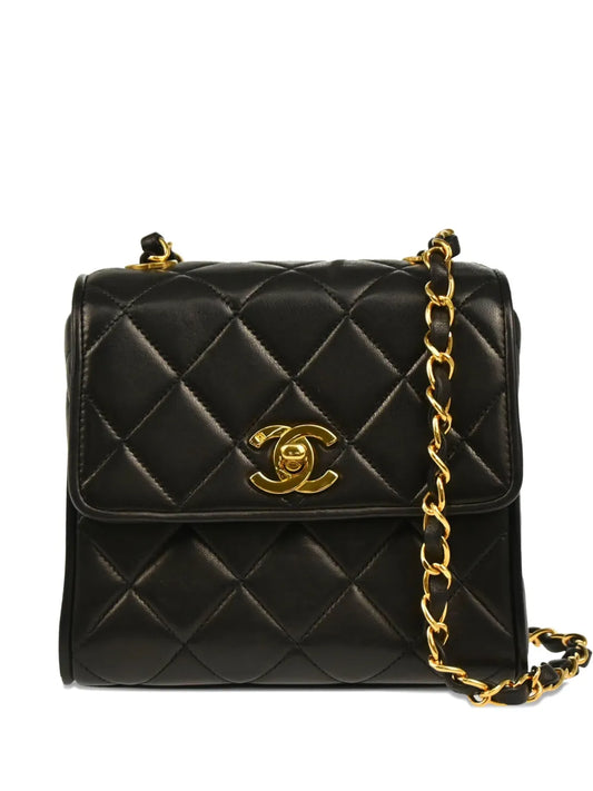 CHANEL 1992 quilted lambskin bag