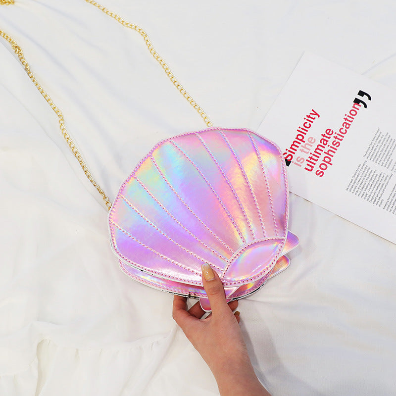 Laser shell diagonal shoulder chain bag