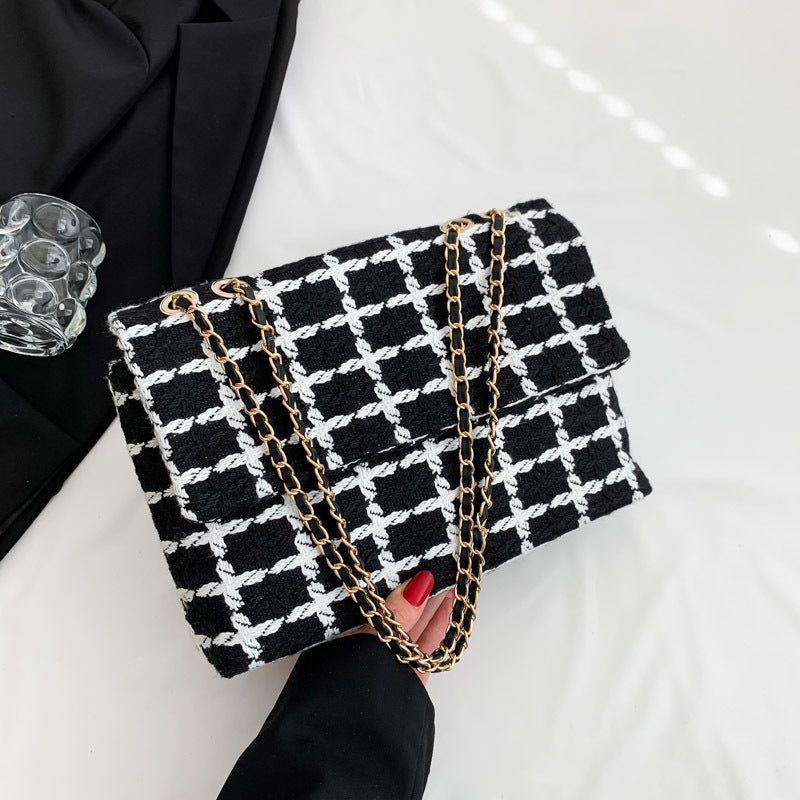Women’s Autumn Check Pattern Shoulder Bag | Trendy Plaid Fashion Handbag