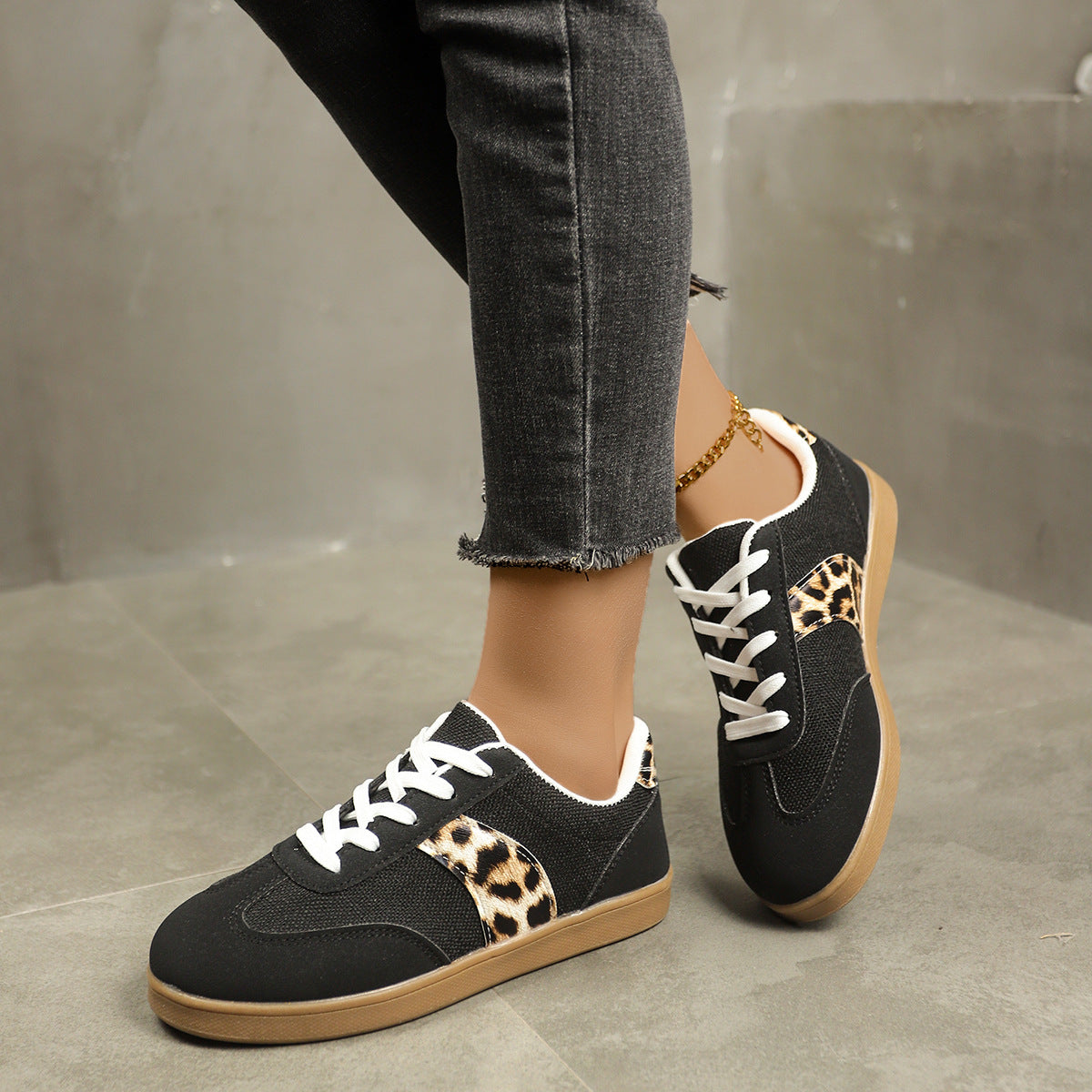 Women's Vintage German Training Shoes | Leopard Print Round Toe Lace-up Sneakers