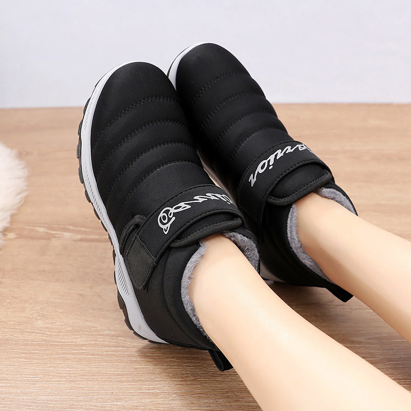 Winter Old Beijing Cotton Shoes Women Plus Cashmere