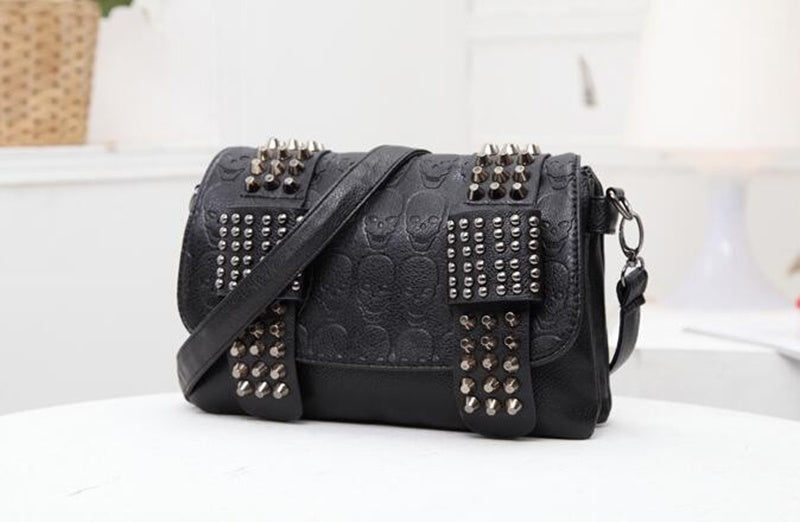 Women’s Black Leather Messenger Bag – Vintage Skull Rivet Shoulder Bag