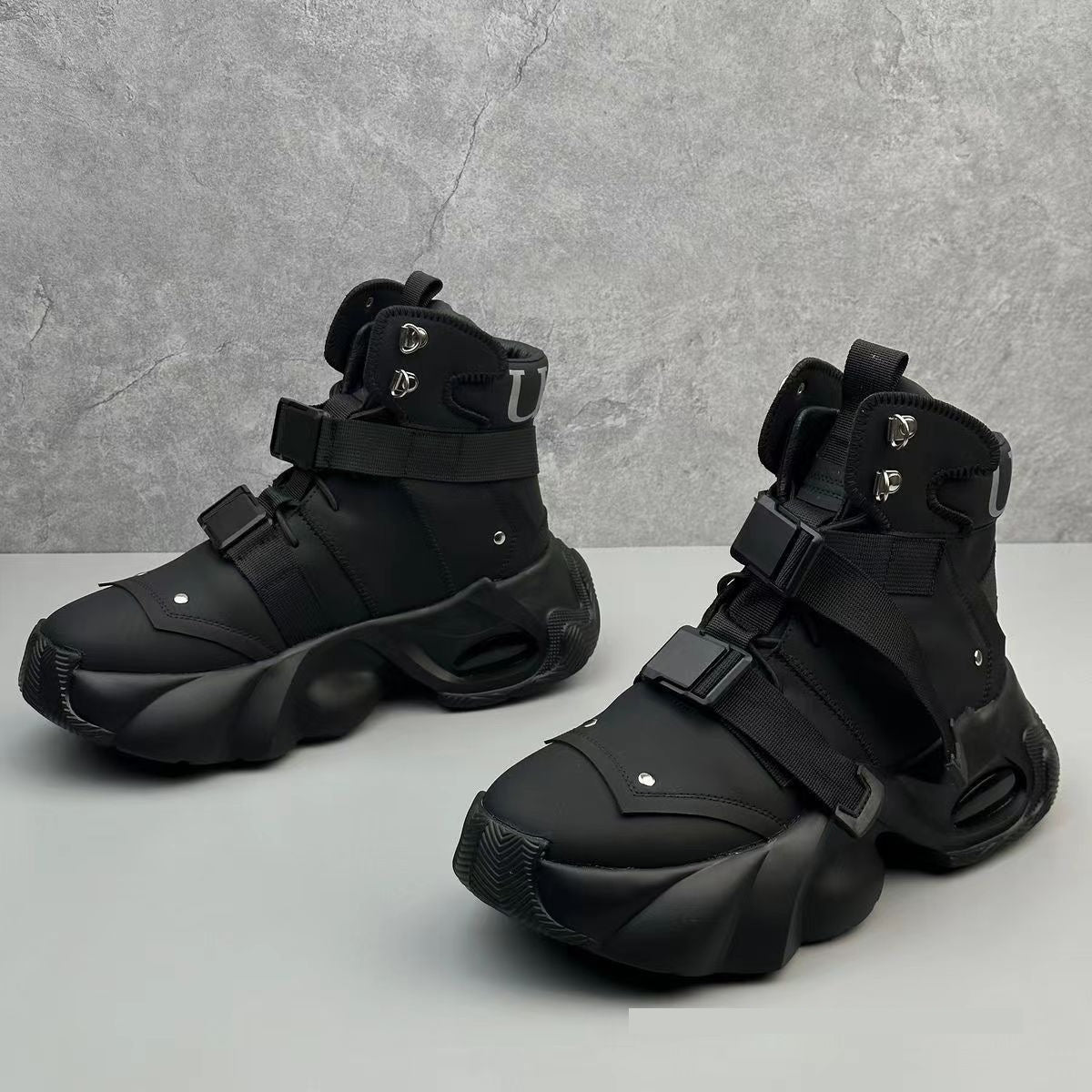 Men’s High-Top Sports Shoes – Wear-Resistant Fashion Boots