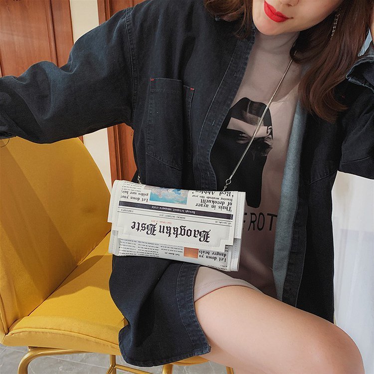 Women's Chain Envelope Shoulder Bag – Fashion Clutch Crossbody Purse