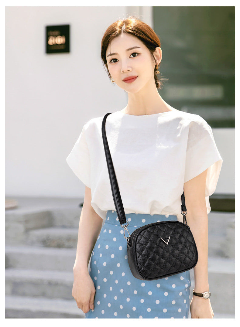 New Retro Cowhide Diamond Embroidery Thread Shoulder Messenger Bag