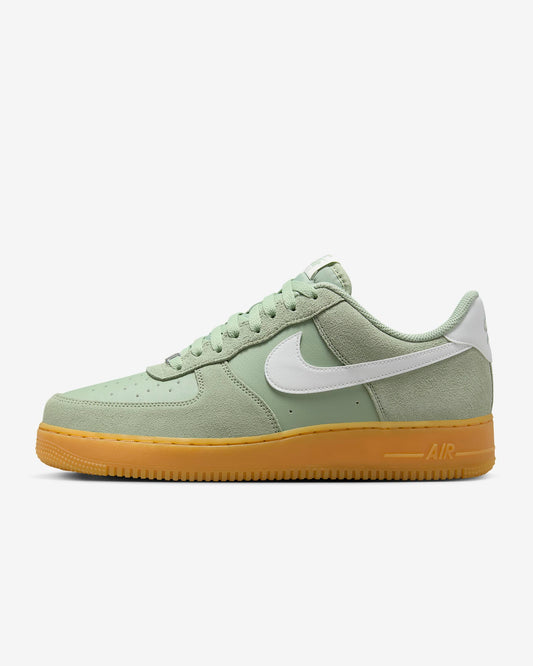 Nike Air Force 1 '07 LV8