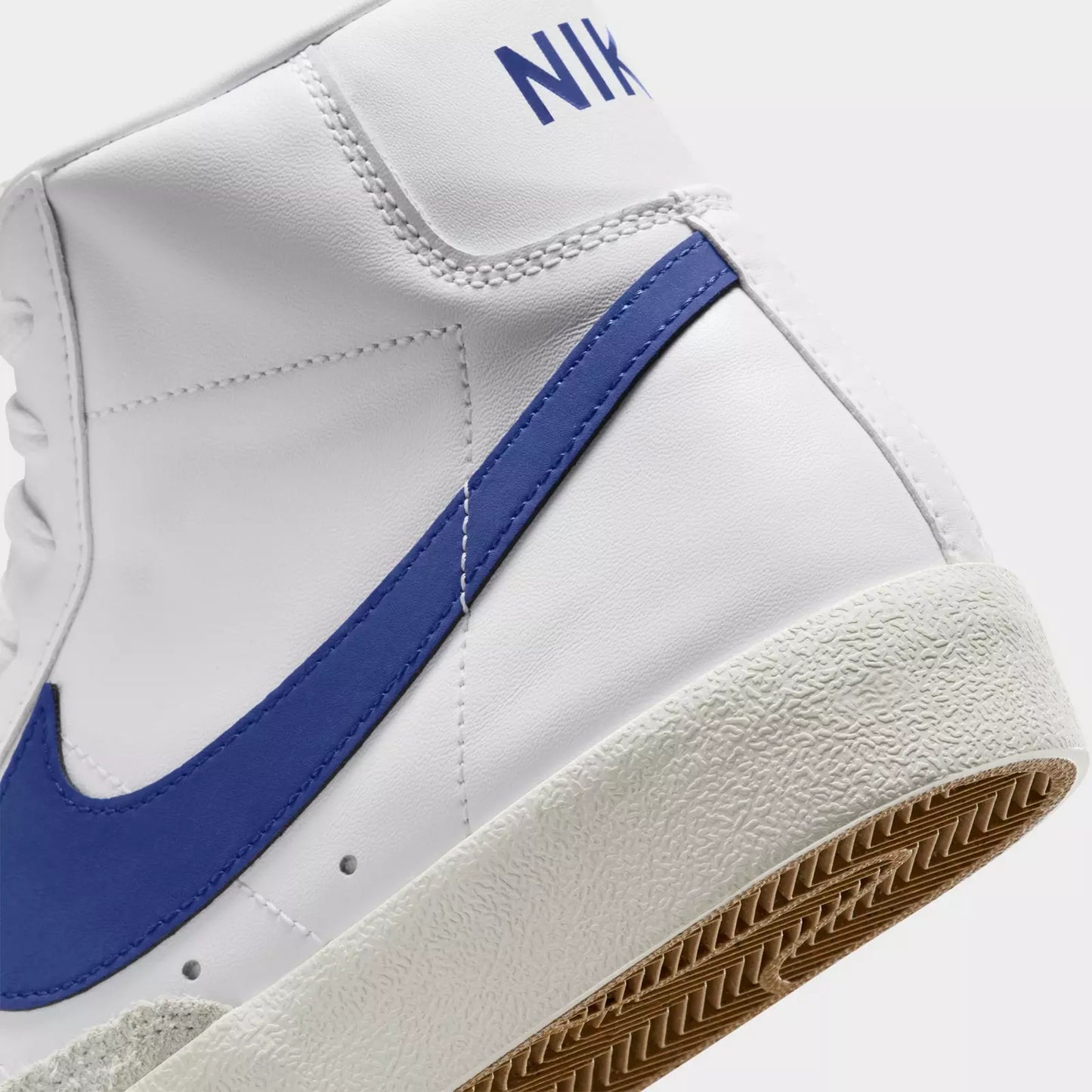 Men's Nike Blazer Mid '77 Vintage Casual Shoes