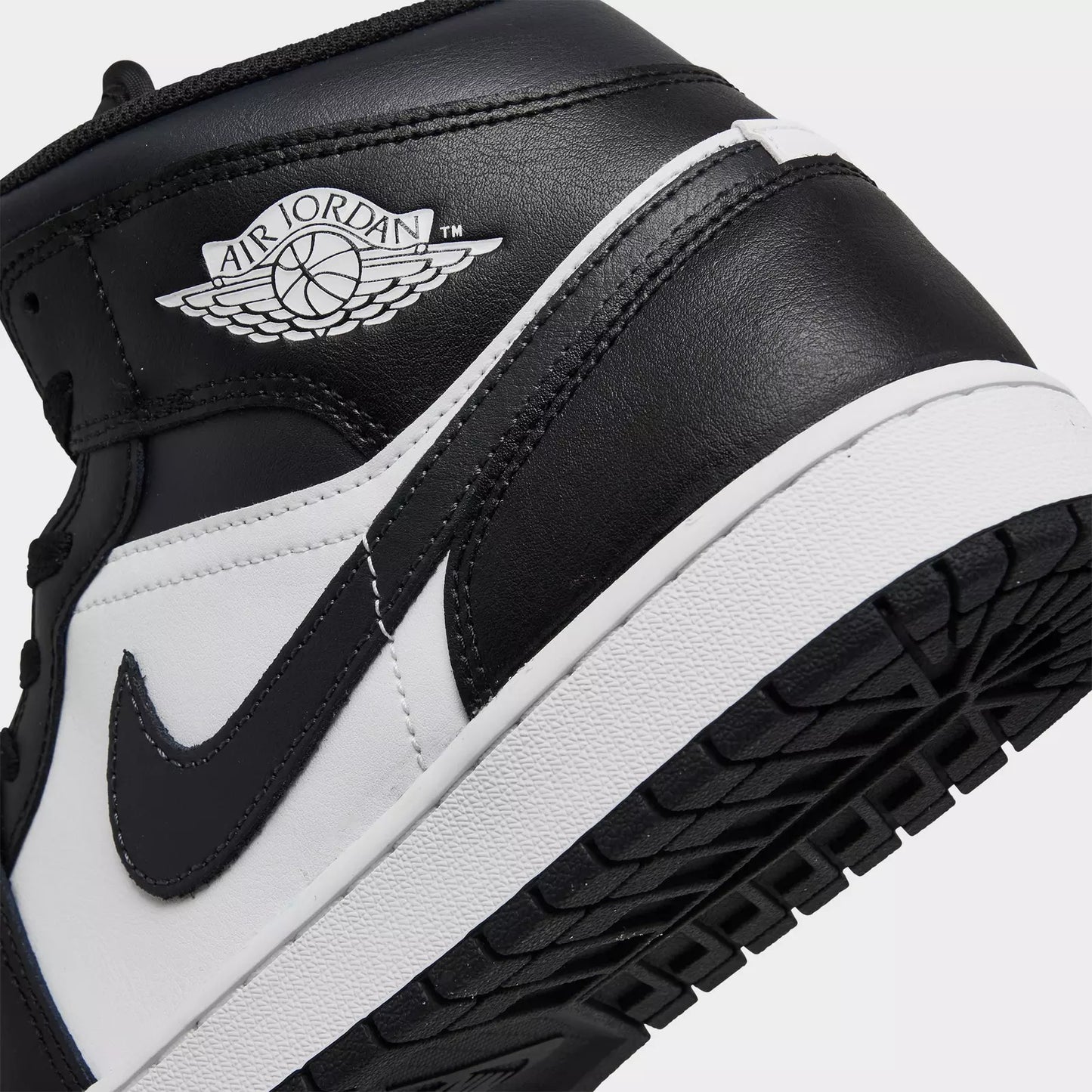 Men's Air Jordan Retro 1 Mid Casual Shoes