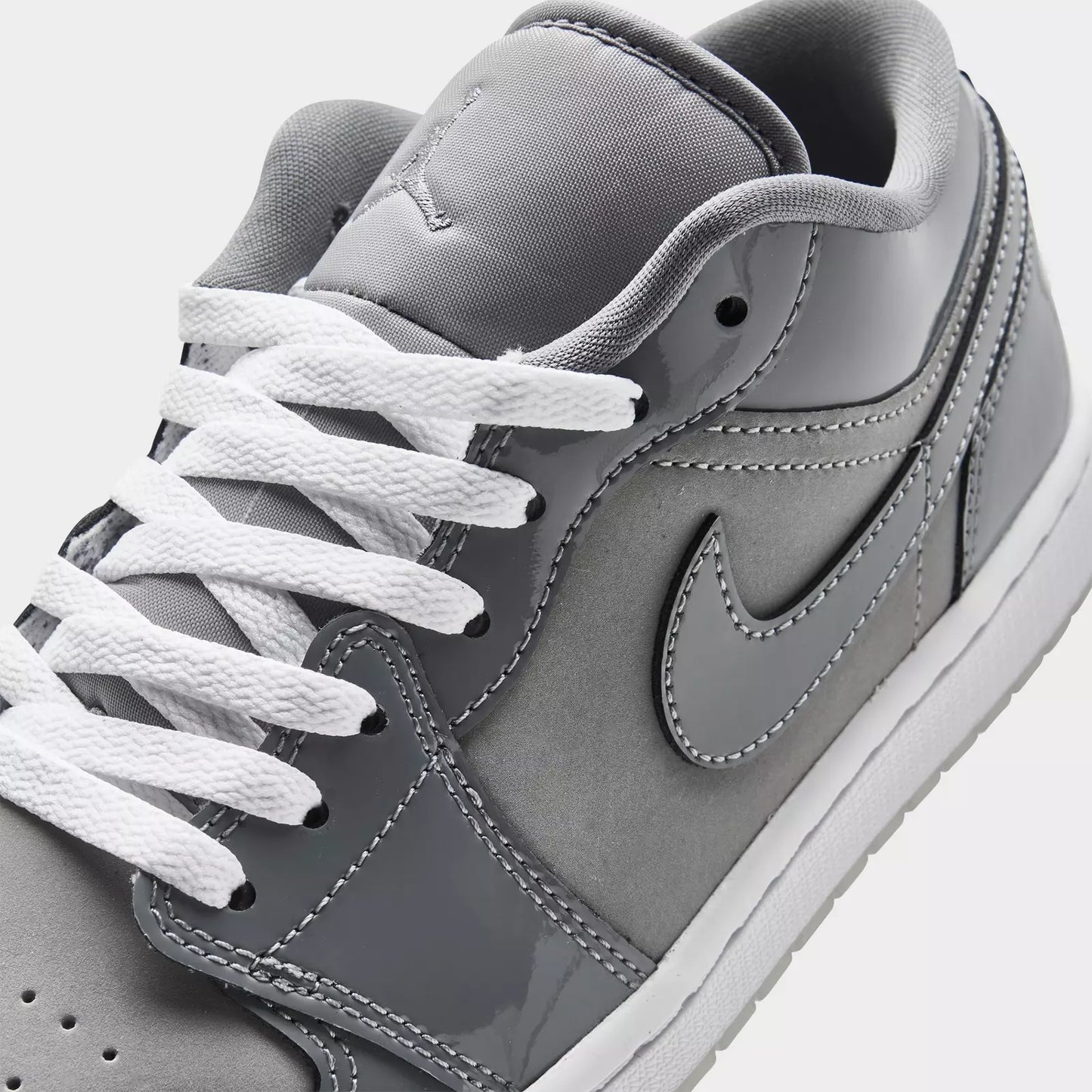Men's Air Jordan Retro 1 Low SE Casual Shoes