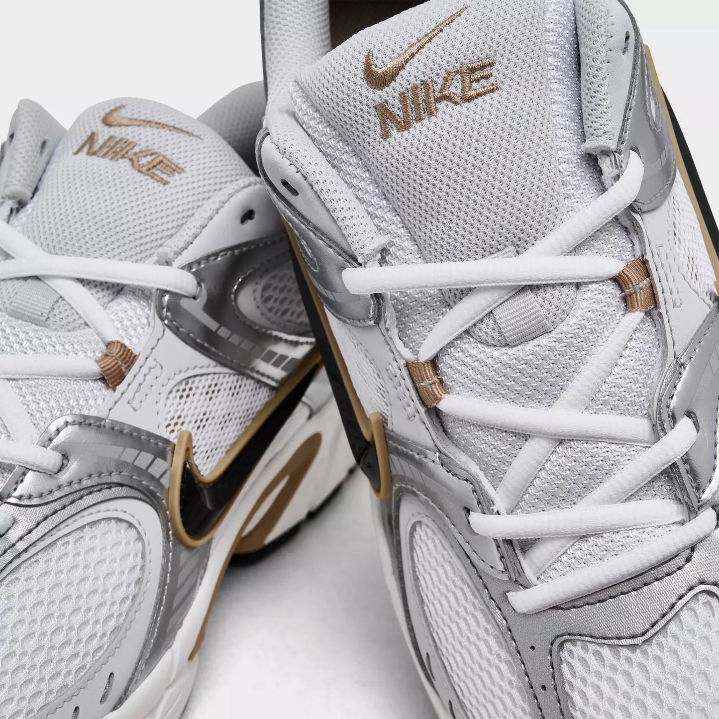 Men's Nike V5 RNR Casual Shoes