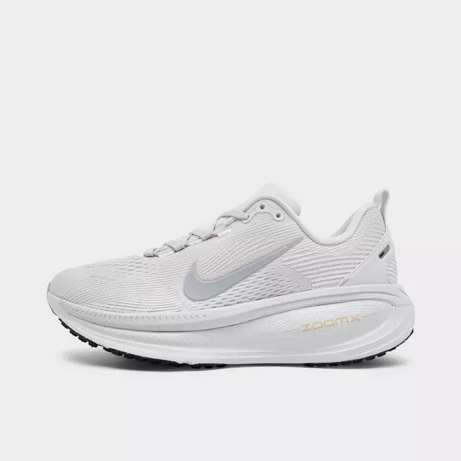 Women's Nike Vomero 18 Running Shoes