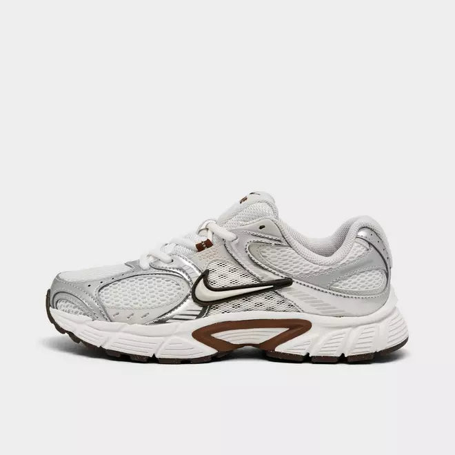 Women's Nike V5 RNR Casual Shoes