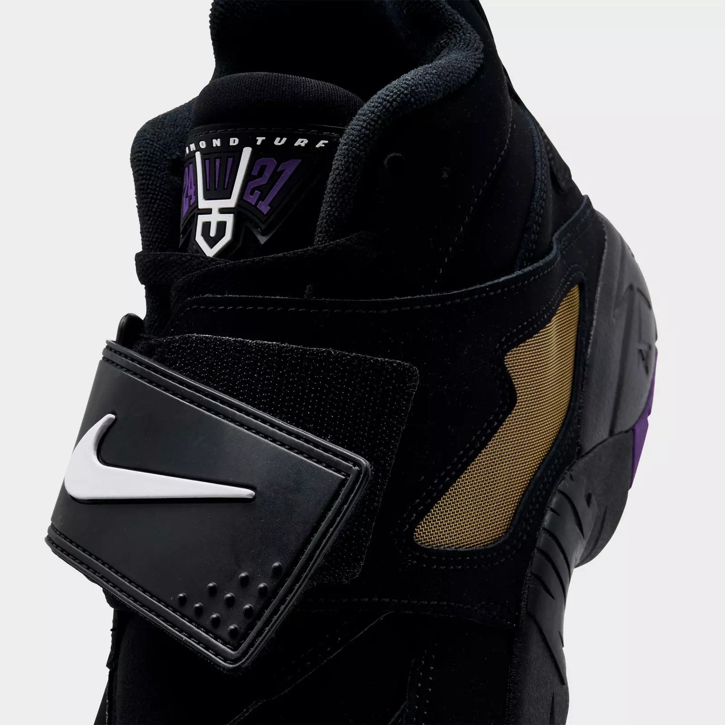 Men's Nike Diamond Turf Casual Shoes