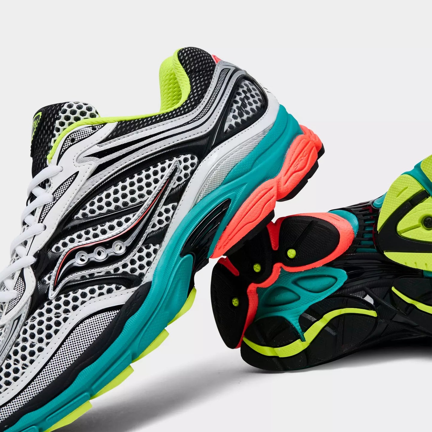 Men's Saucony ProGrid Omni 9 Casual Shoes