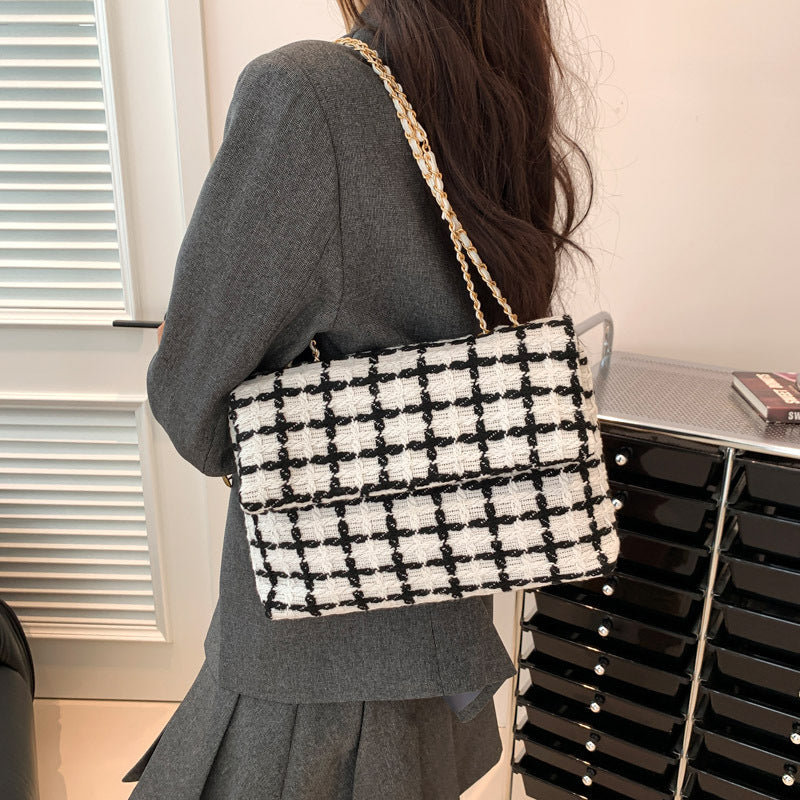 Women’s Autumn Check Pattern Shoulder Bag | Trendy Plaid Fashion Handbag