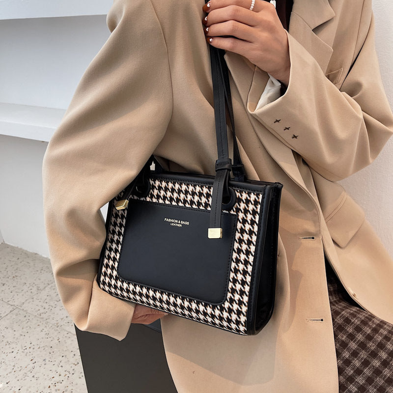 Plaid Large Capacity Commuter Bag for Women – Stylish Work Tote