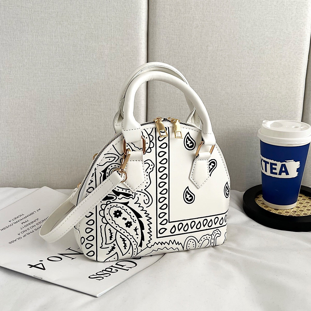 Women’s Paisley Handbag – One-Shoulder Portable Crossbody Bag
