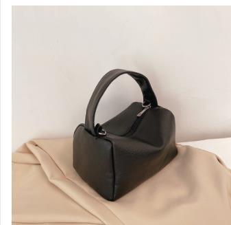 Women’s All-Match Handbag – New Fashion Spring Chain Bag